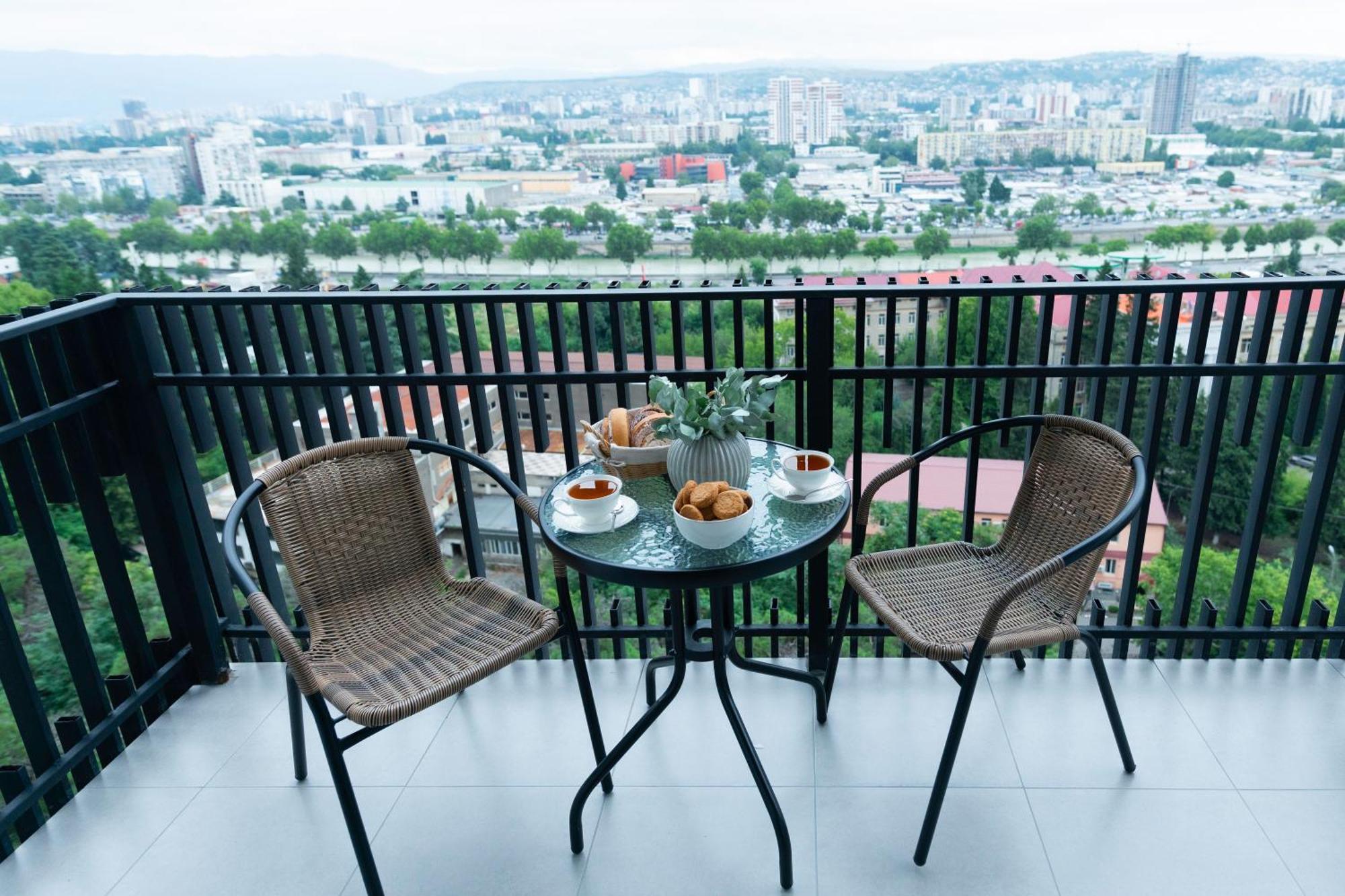 Hotel Pool House Tbilisi Exterior foto